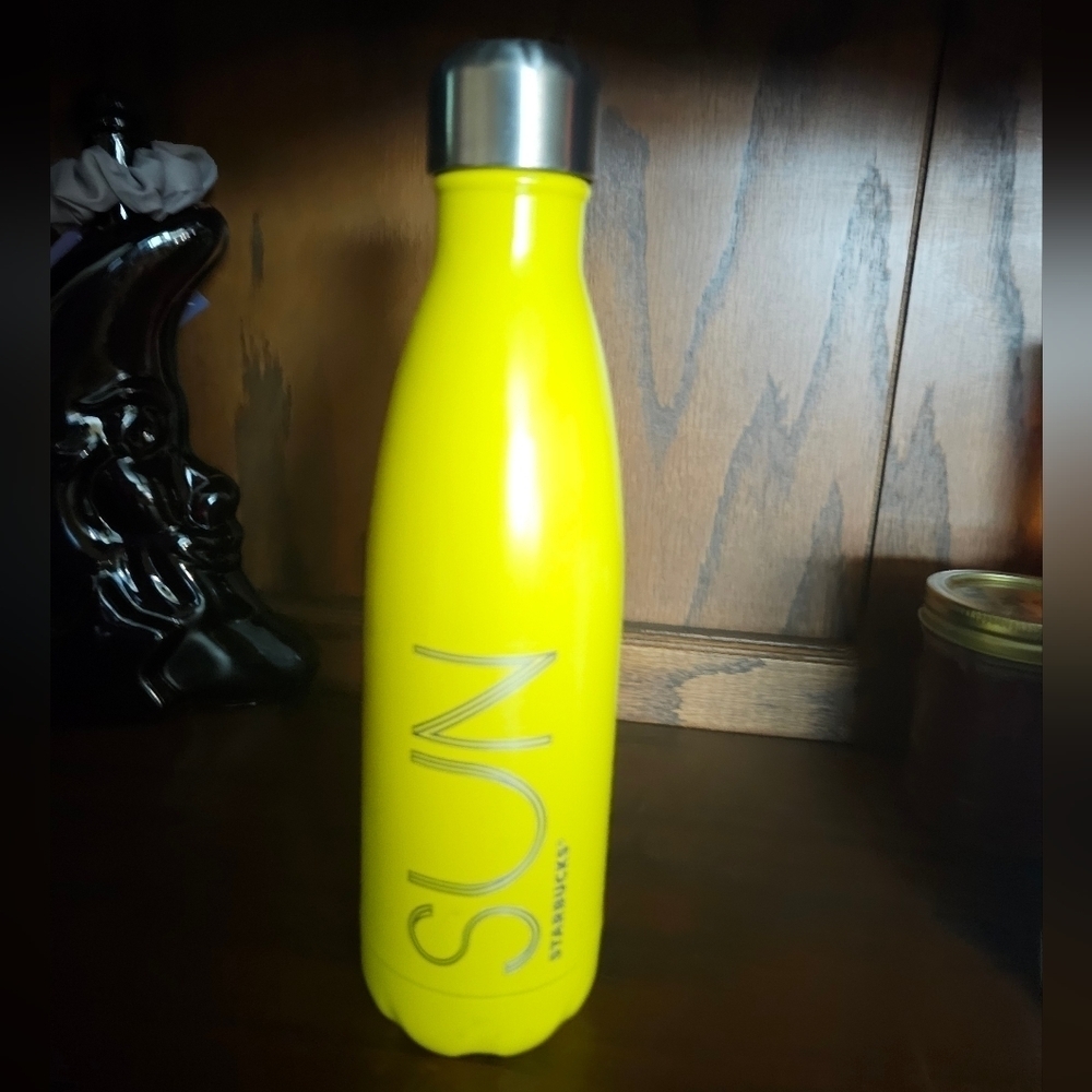 2014 Starbucks by S'well bright yellow sun stainless steel water bottle